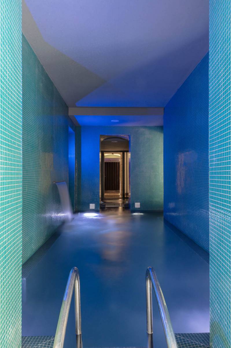 Séjourner dans un hôtel avec piscine intérieure